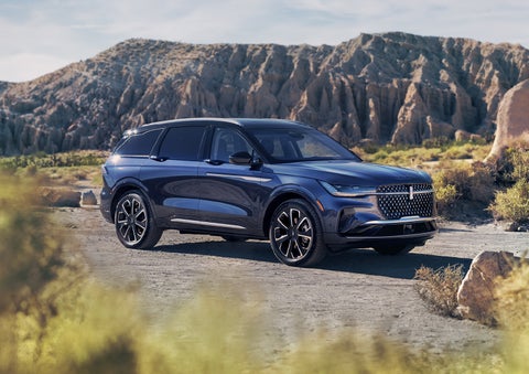 A 2024 Lincoln Nautilus® SUV is parked in a desert national park. | Mark Ficken Lincoln in Charlotte NC